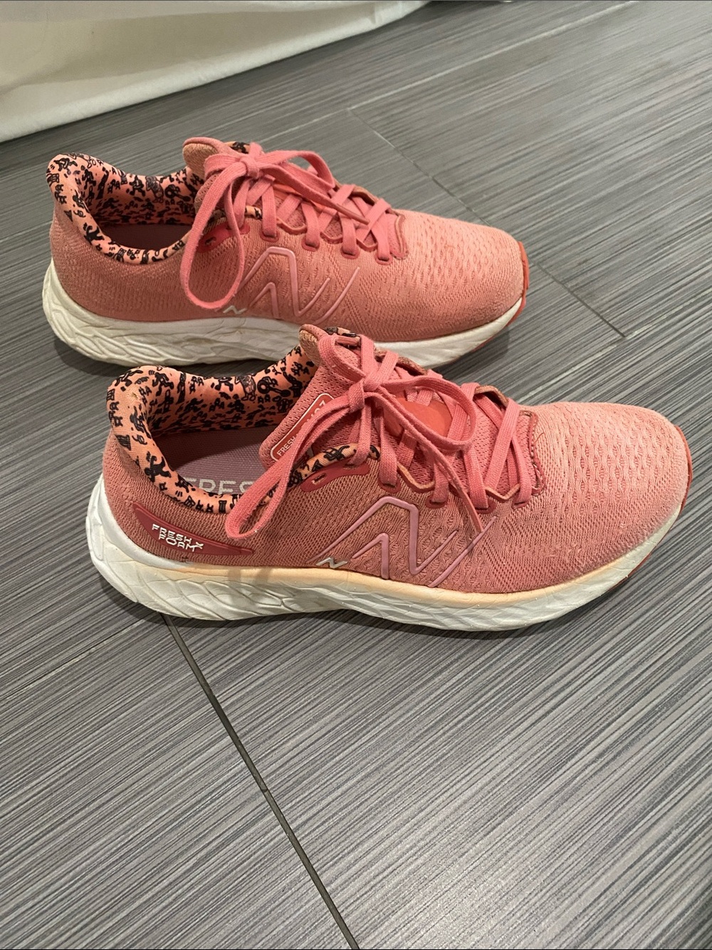 New Balance Fresh Foam X EVOZ v3 Women's 7.5 Pink Leopard Animal Print Running